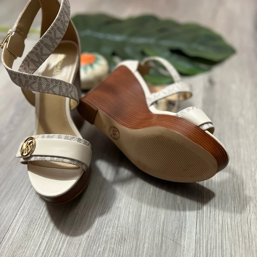 Michael Kors Carmen Logo Faux Leather Wedge Sandal ✨brand new✨No box
